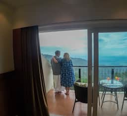 Super Deluxe Valley View Room